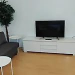 Privatzimmer Nahe Bahnhof Und City